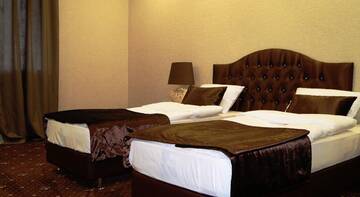Большой двухместный номер с 2 отдельными кроватями в Гостинице Guest House SV